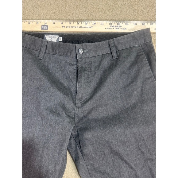 Volcom Men Charcoal Gray Chino Pants Flat Front Straight Leg Size 32x30 - Picture 3 of 8